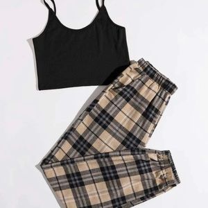 solid cami top & tartan pants set